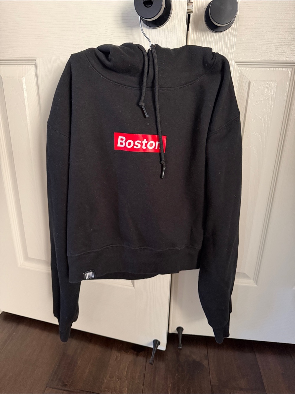 Boston Black cropped Hoodie Sweatshirt